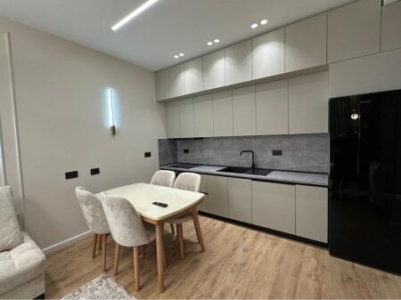 Apartament 1+1 me qera Air Albania