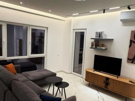 Apartment For Rent 1+1 At Zogu i Zi (ID B2101365) Tirane