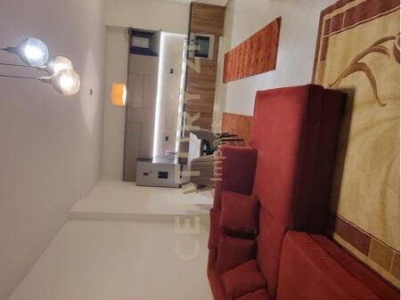 Appartamento 1+1 con 2 posti auto in affitto a VILA L, ad Astir