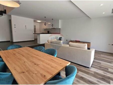 Jepet vile me qira prane Teg-ut.