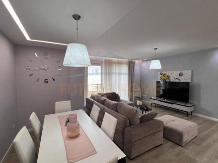 Qera, Apartament 3+1+2+Post Parkimi, SunRise Residence, Tiranë..