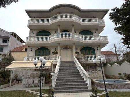 Shitet, Vilë, Ali Demi, Tiranë.