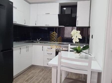 Qira, Apartament, 1+1, 5 Maji, 350 Euro/muaj