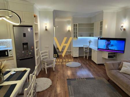 JEPET APARTAMENT 3+1+2+2 BLK ME QERA TE KODRA E DIELLIT 1.100 EURO