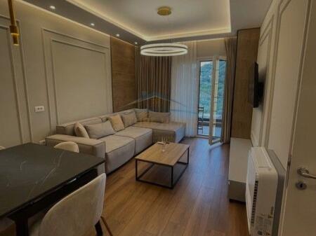 Shitet, Apartament 2+1+2, Kodra e Diellit, Tiranë