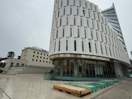 UFFICIO IN AFFITTO 496 M2 CENTRO 12.500 EURO