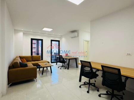 Ufficio in affitto presso Garden Building Tirane