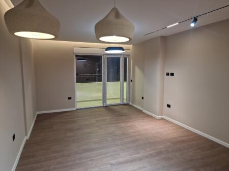 KOMUNA E PARISIT, shesim nje super apartament 2+1+2