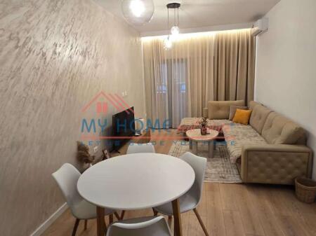 Apartment 2+1 for rent Barrikadave Street in Tirana