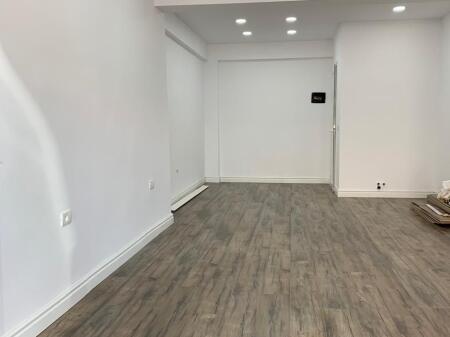 Shitet Dyqan në laprake afër pallateve të Arabit 65 mln lek