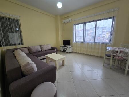 APARTAMENT 1+1 ME QIRA NE VASIL SHANTO, TIRANE