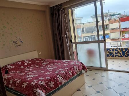 Jepet me qira apartament 1+1 në Astir!