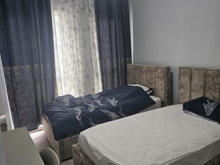 Jepet me qera 2+1+ post parkimi Univers City