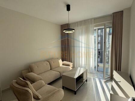 AFFITTASI APPARTAMENTO 2+1+POSTO PRESSO IL COMUNE DI PARIGI