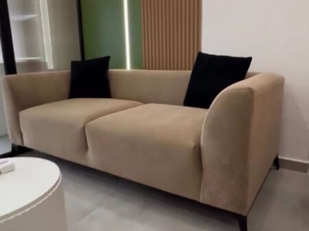 2+1,i mobiluar luks,pallatet e 88 ne laprake,800 me parkim