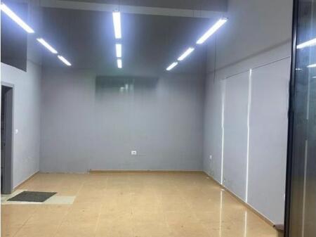 LOCALE COMMERCIALE IN AFFITTO PRESSO IL COMPLESSO HALILI! 450 € /Mese