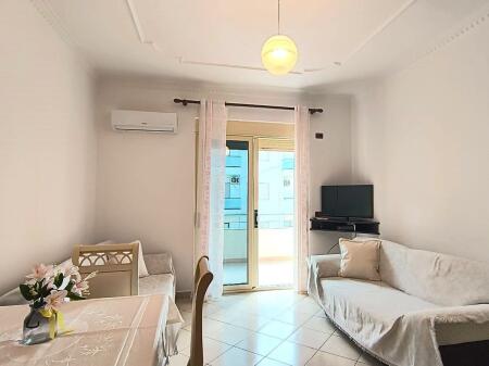 Apartament shume i madhe ne Lungomare