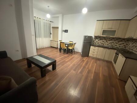 Jepet Apartament me qera