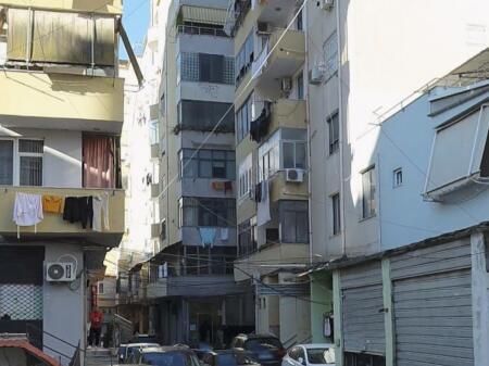 Negozio in vendita vicino alla strada vicino alla Scuola di Balletto