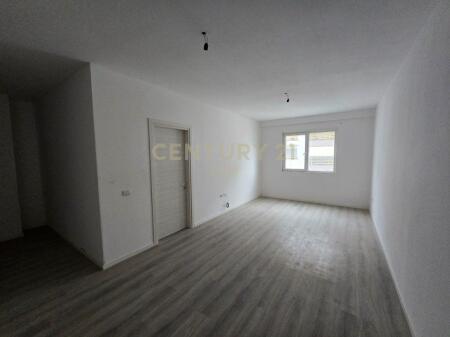 Apartament 1+1 per shitje tek Kompleksi E-88, Laprake