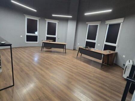 Premium office space for rent in the Ali Demi area. Top floor