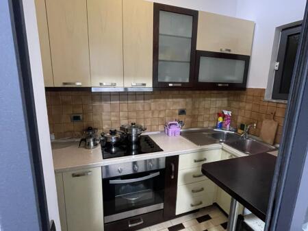 Apartament me qira 1+1 te Rruga e Durrësit!