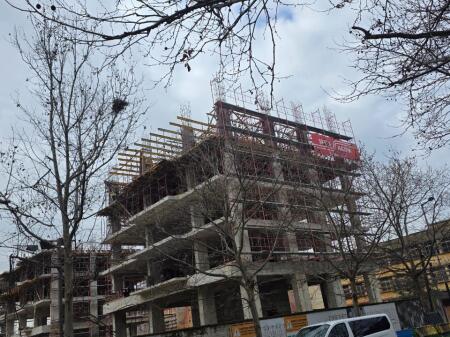 Kompleksi Ajka 5 Maji Shitet Apartament 1+1