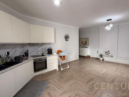 VENDESI APPARTAMENTO 2+1, DON BOSKO!