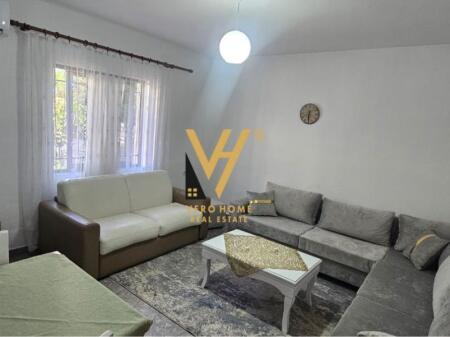 JEPET APARTAMENT 1+1 ME QIRA TE ISH PARKU I AUTOBUSAVE 450 EURO