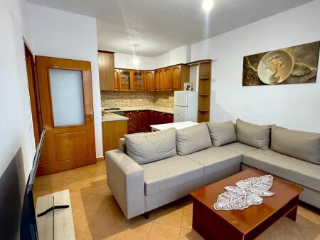 Apartament 2+1 me qera