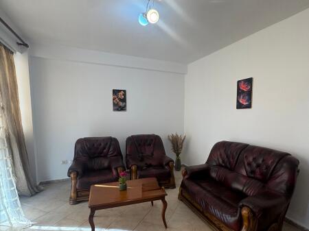 Apartament 1+1 Per Qera