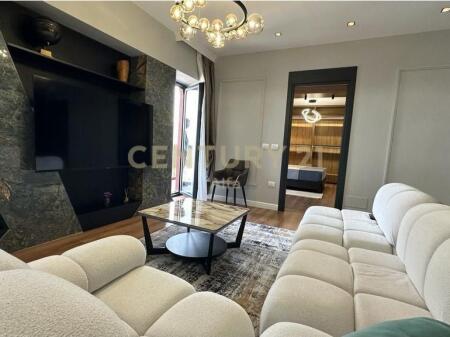 Luxury 3+1 apartment for rent in the “Garden Building” residence, Kavaja Street