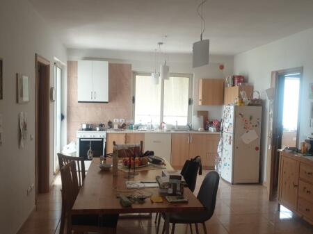 apartament 2+1 me qirta prane Grand Galleria, Yzberisht