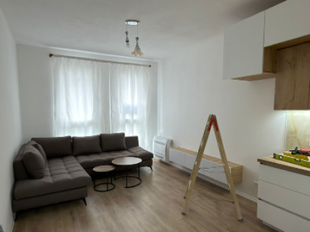 🏡 Shitet Apartament 1+1 – Univers City