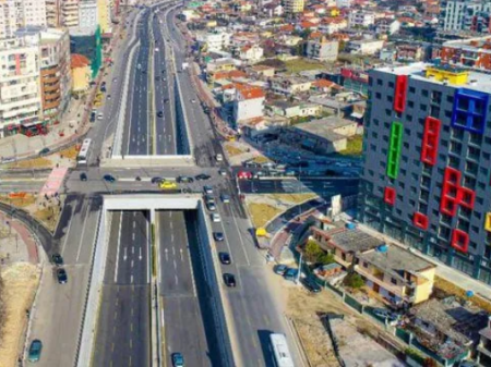 Negozio in Affitto – Astir, Viale di Kashar