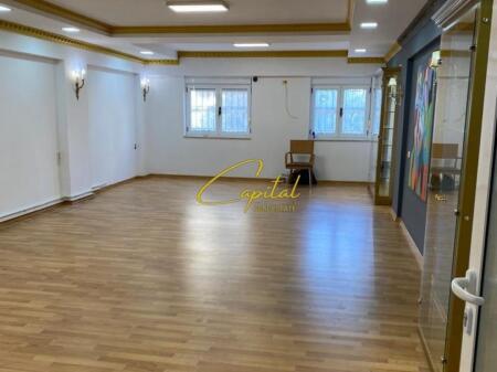 BUSINESS PREMISES FOR RENT 160 M2 CENTER 140,000 LEKE