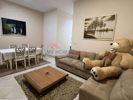 Apartament 1+1 me Qera Te Fresku Tirane