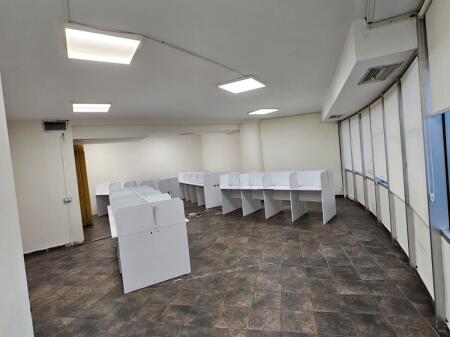 ZYRE ME QERA 330 M2 STACIONI I TRENIT 2000 EURO