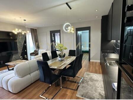 Apartment 3+1 for Rent at Garden Building