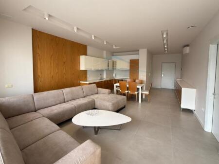 Shitet, Apartament 2+1+2 , Kika 2 , Komuna e Parisit.