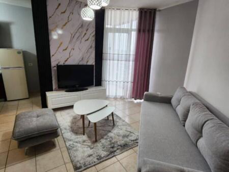 Apartament 1+1 per shitje tek Shkolla e Bashkuar!
