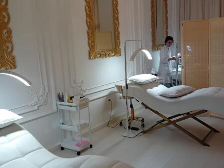 Zyra me qira tek Garden Building