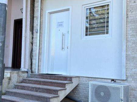 Jepet garsoniere me qira 📍 Fresk, pranë Kompleksit Rafaelo Dajti