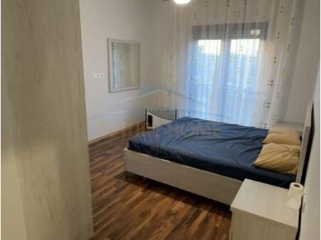 Qera, Apartament 2+1+2 + Post Parkim