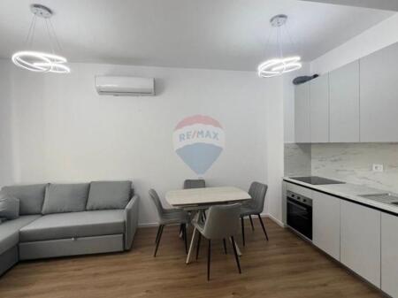 Apartament Per Qira Kompleksi Mangalem, Tirane!