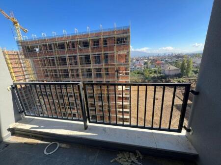 Shitet, Apartament 2+1+2, Univers City