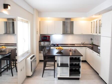 Ish-Blloku - Apartament modern 1+1 me qira! 900 € /Muaj