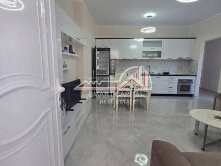 JEPET APARTAMENT ME QIRA TE BISHTI KALLDREMIT VLORE!