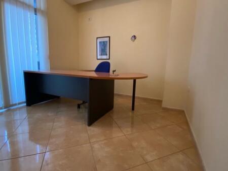 OFFICE FOR RENT 70 M2 KAVAJES STREET 34,000 LEKE