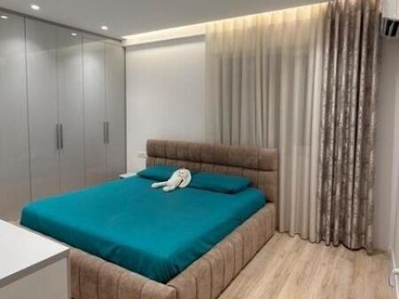 Shitet apartament 2+1 ne Astir